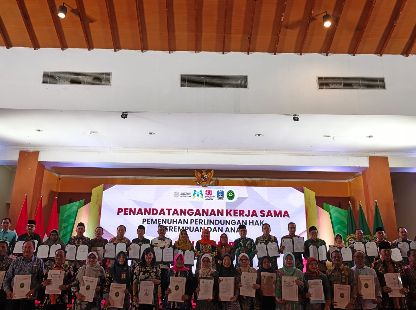 Penandatangan Kerjasama Pemenuhan Perlindungan hak Perempuan dan Anak