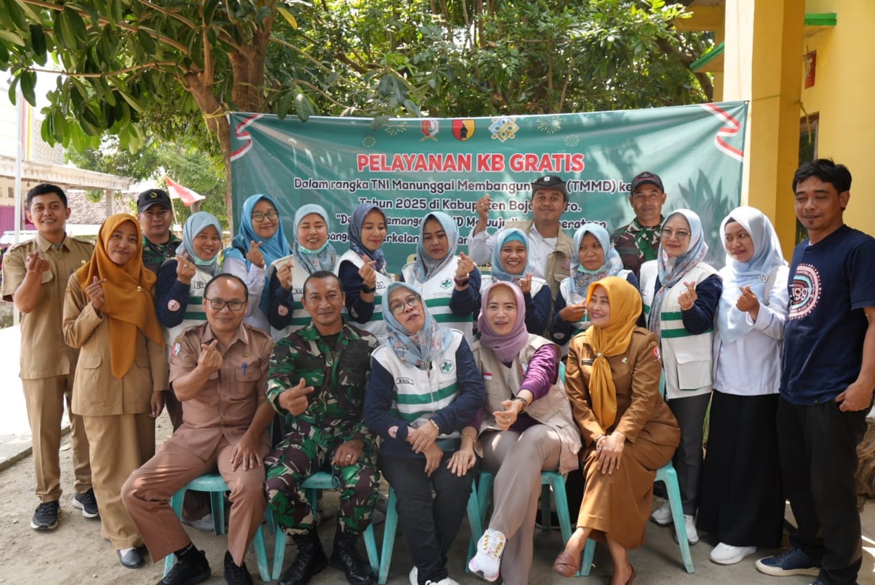 Pelayanan KB Gratis dalam rangka TNI Manunggal membangun Desa (TMMD) ke - 125